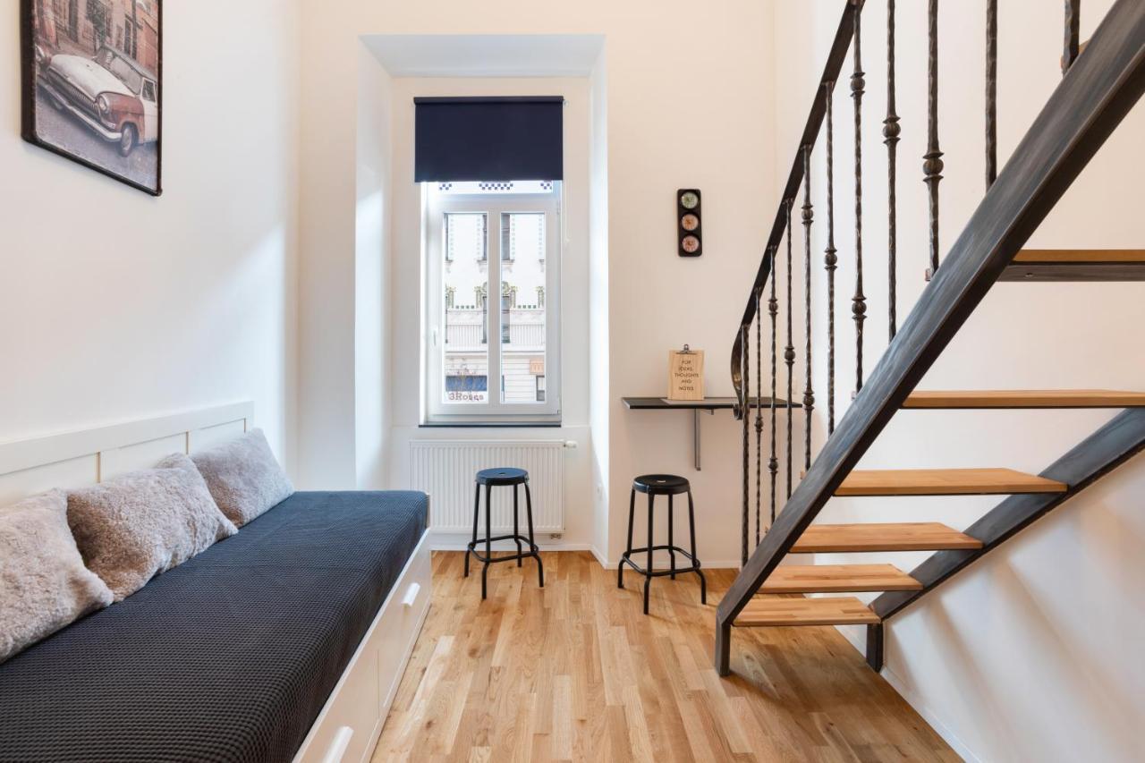 Rhino Studios Ljubljana Buitenkant foto